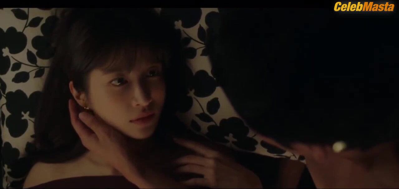 Ahn Hee-yeon ’s Sultry Scene In Hit The Spot - Photo 3 of 5 photo 5