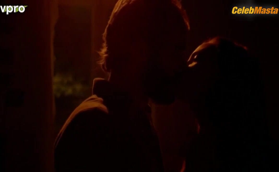 Gaite Jansen ’s Booty And Tits Scene In Groenland - Photo 2 of 5 photo 1