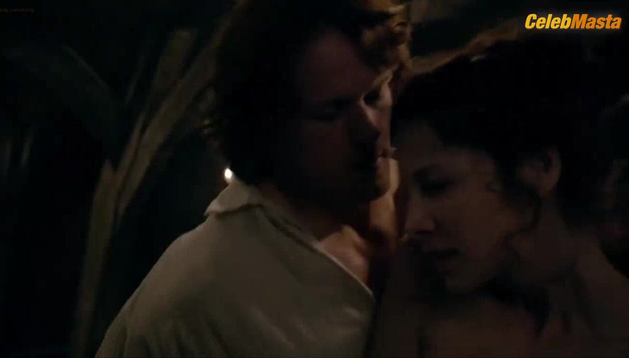 Caitriona Balfe Ass, Tits Scene In Outlander - Photo 2 of 5 photo 1