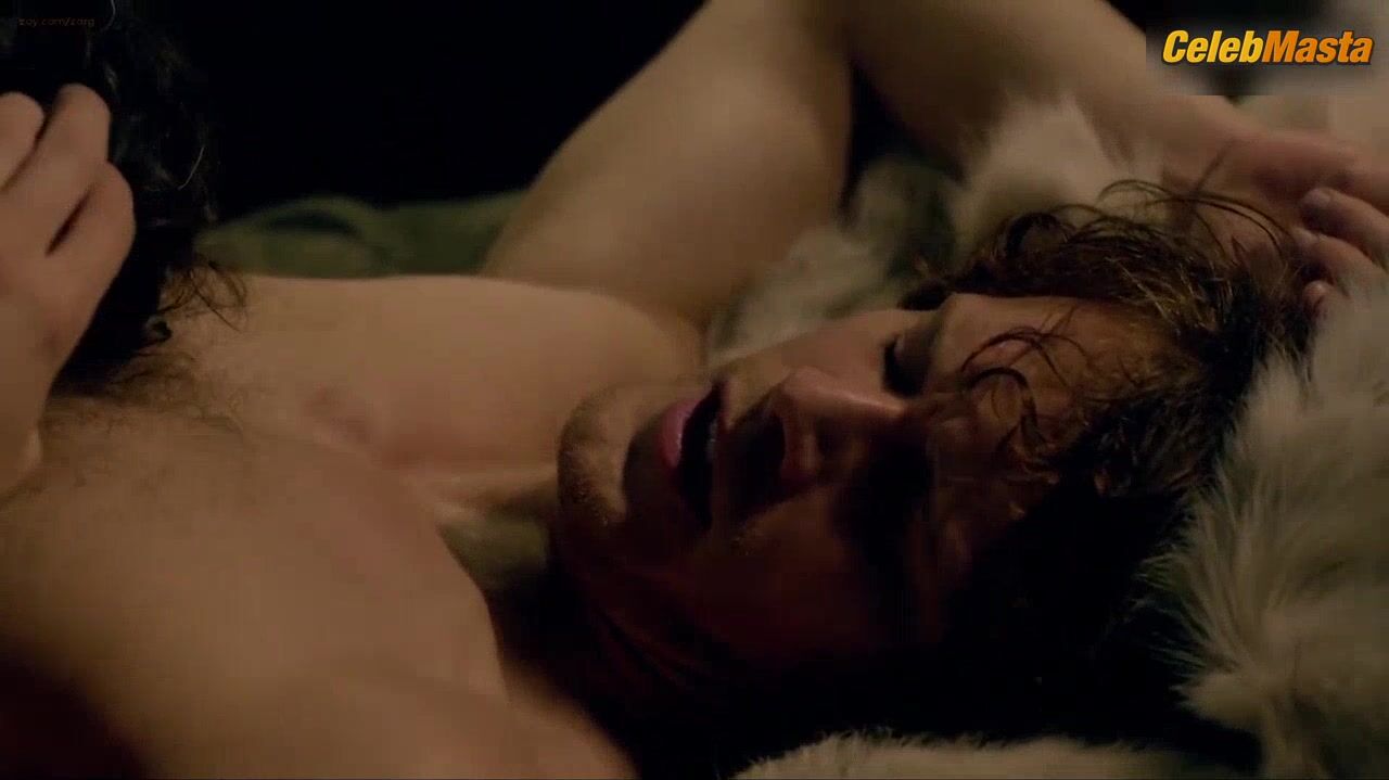 Caitriona Balfe Ass, Tits Scene In Outlander - Photo 2 of 5 photo 5