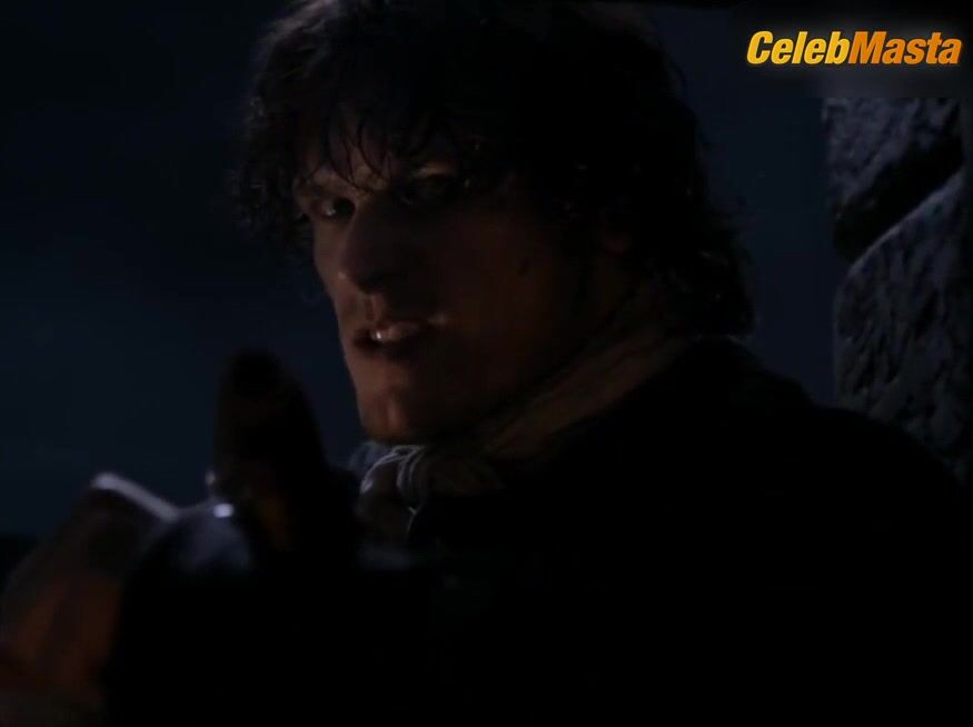 Caitriona Balfe Bares Butt, Breasts Scene In Outlander - Photo 2 of 5 photo 1