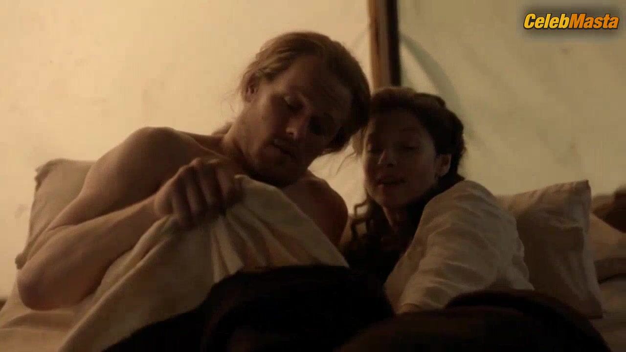 Caitriona Balfe Nude Boobs Scene In Outlander - Photo 2 of 5