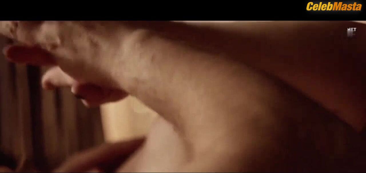 Vica Kerekes Sexy Scene From Wings Of Christmas - Photo 2 of 5 photo 5