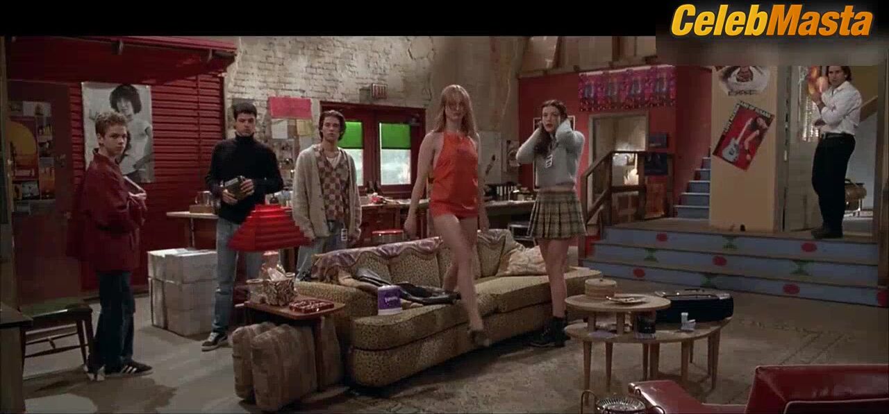 Renee Zellweger ’s Underwear Scene In Empire Records - Photo 2 of 5 photo 5