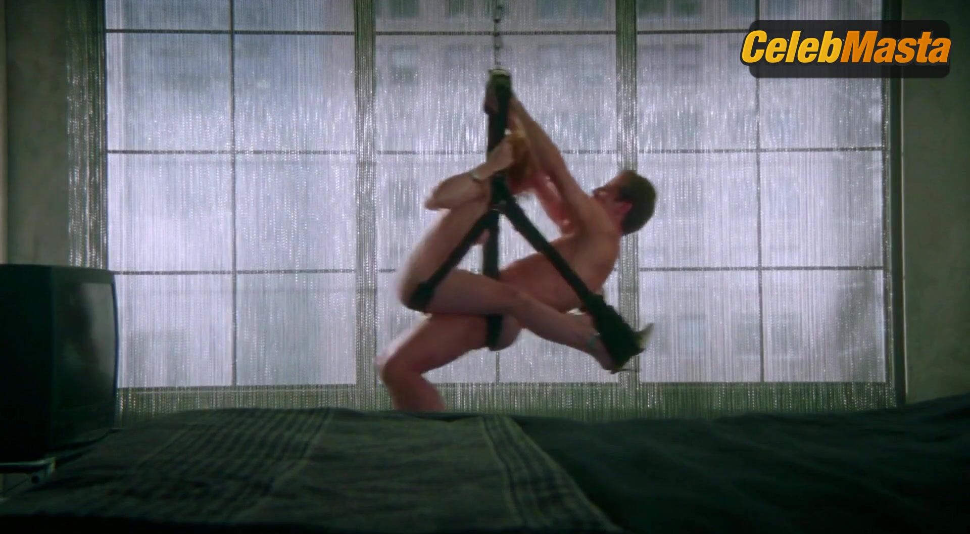 Kim Cattrall Tits Scene From Sex And The City - Photo 2 of 5 photo 3