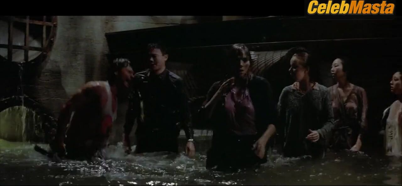 Kim Cattrall ’s Sexy Scene From Big Trouble In - Photo 1 of 5 photo 3