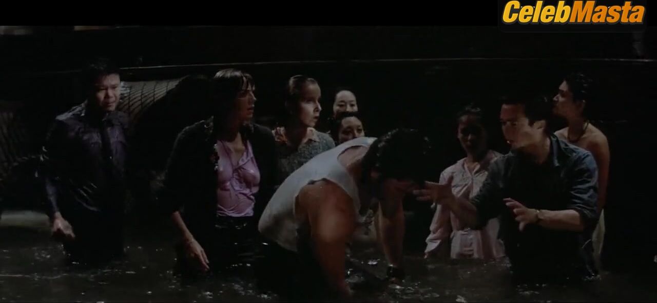 Kim Cattrall ’s Sexy Scene From Big Trouble In - Photo 1 of 5 photo 5