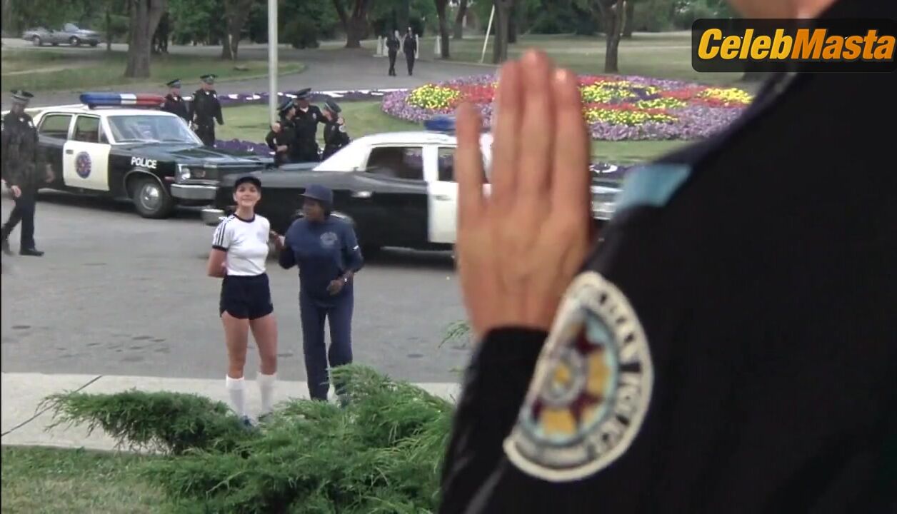 Kim Cattrall ’s Sexy Scene From Police Academy - Photo 4 of 5 photo 2