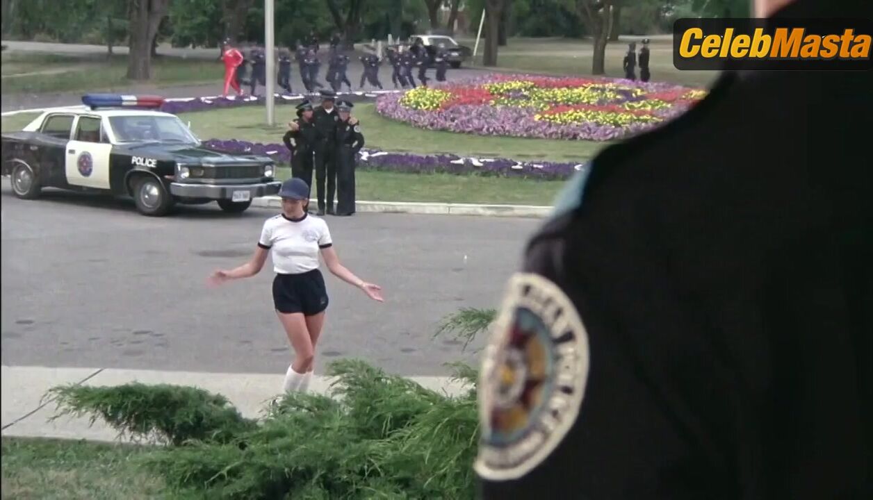 Kim Cattrall ’s Sexy Scene From Police Academy - Photo 4 of 5 photo 5