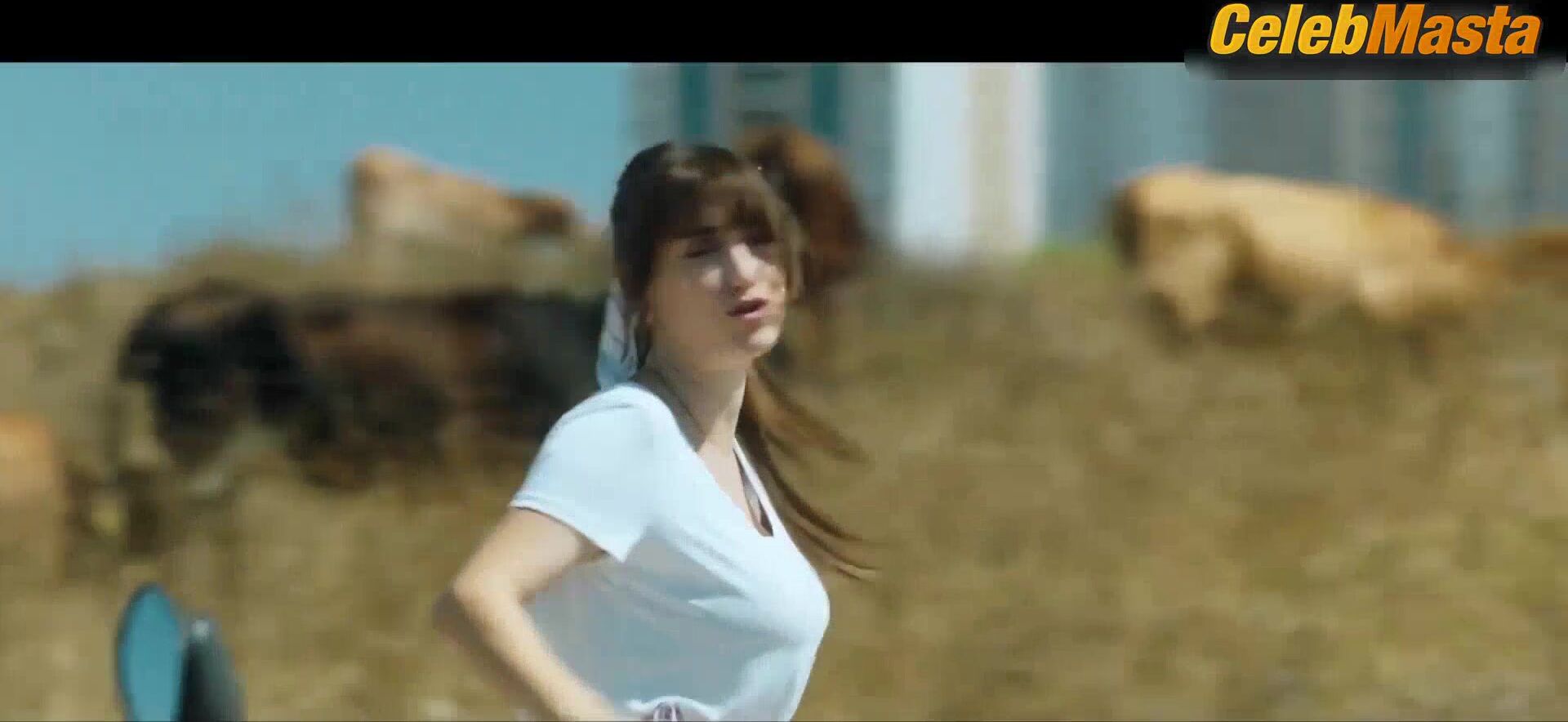 Hazal Kaya ’s Sexy Scene In Benden Ne Olur - Photo 2 of 5