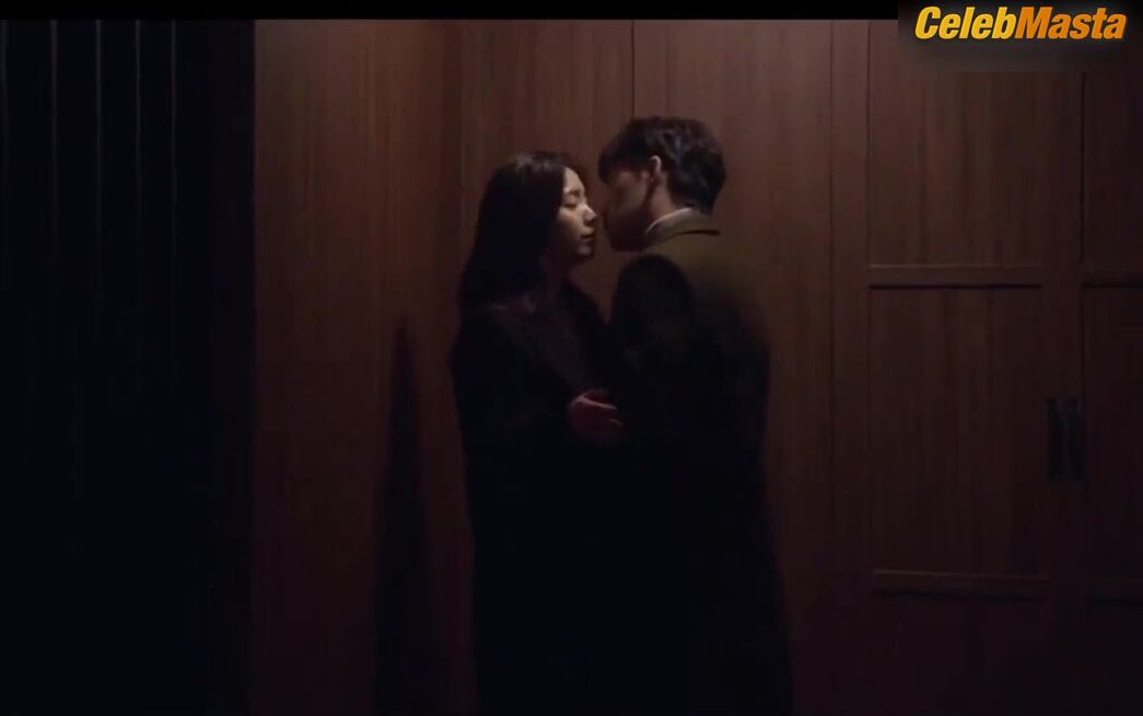 Ryu Hwa Young ’s Sexy Scene From Love Scene Number - Photo 2 of 5