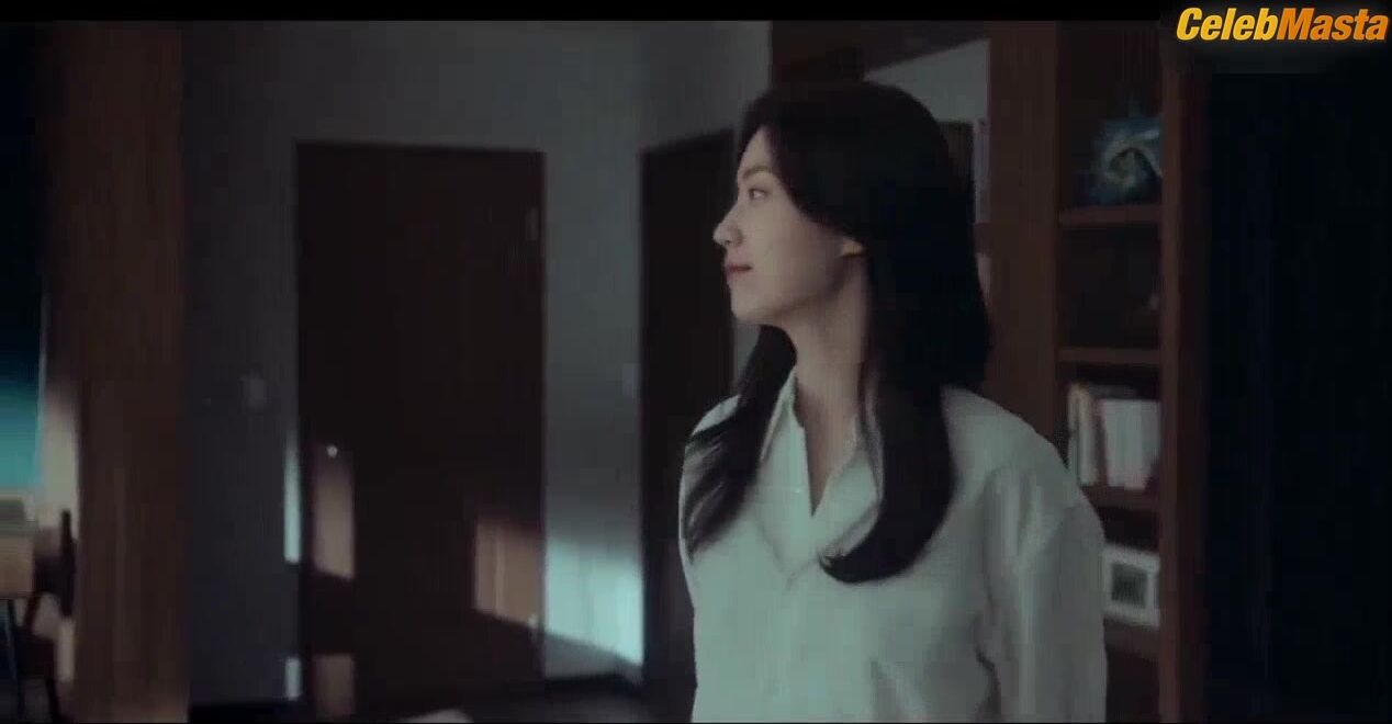 Ryu Hwa Young ’s Sexy Scene From Love Scene Number - Photo 2 of 5 photo 5