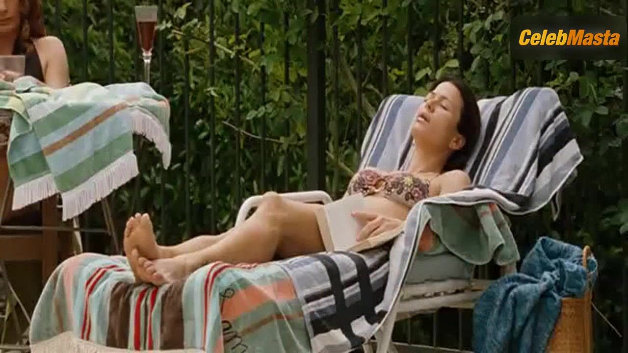Rhona Mitra Bikini, Underwear Scene In Separation City - Photo 1 of 5 photo 2