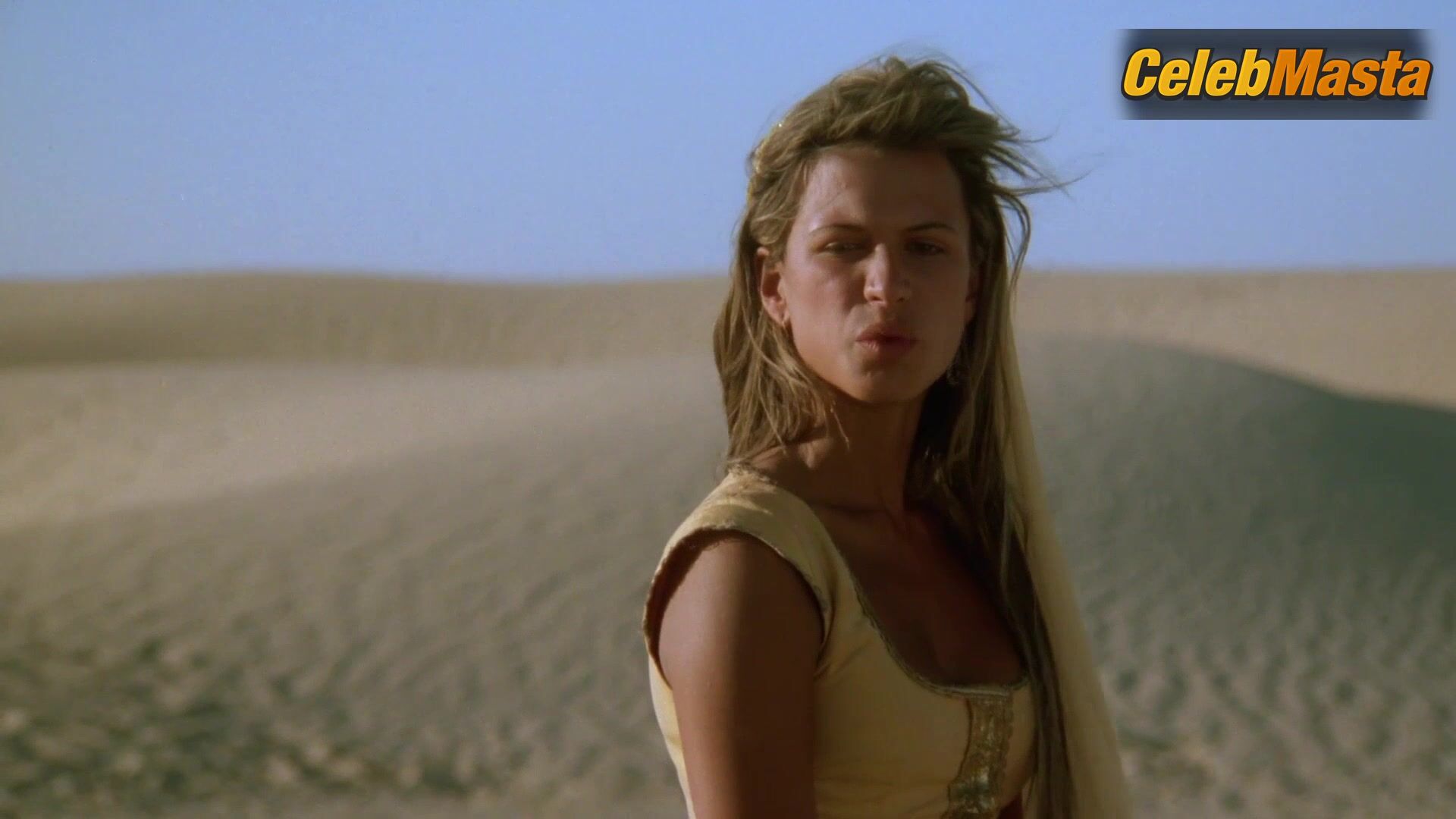 Rhona Mitra ’s Sexy Scene In A Kid In Aladdins - Photo 2 of 5 photo 4
