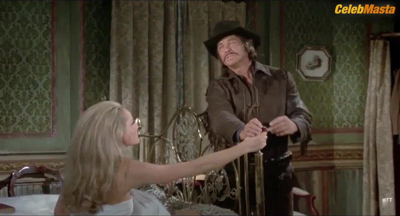 Ursula Andress Booty, Tits Scene In Soleil Rouge - Photo 2 of 5
