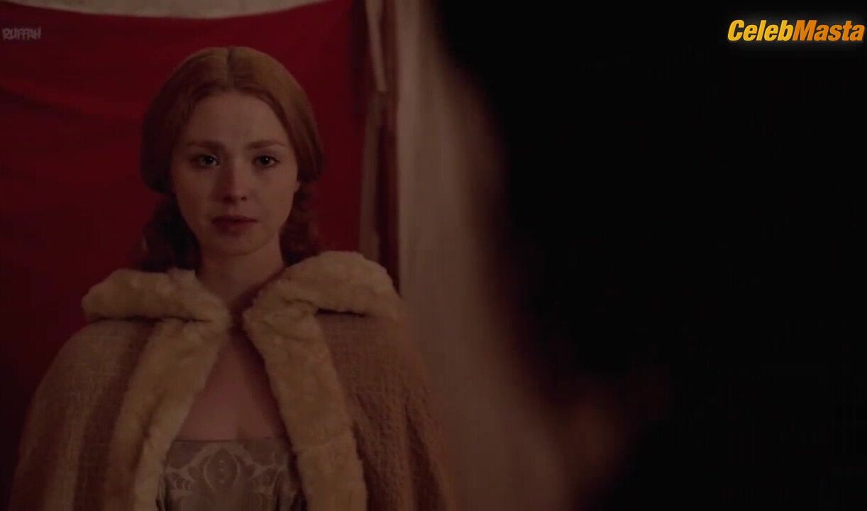 Freya Mavor ’s Tits Scene In The White Queen - Photo 1 of 5