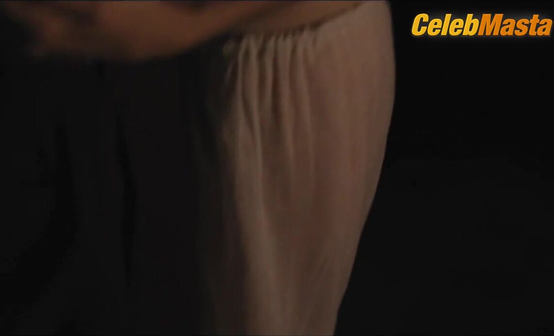 Julianne Nicholson Underwear,boobs Scene In Sophie And The - Photo 2 of 5