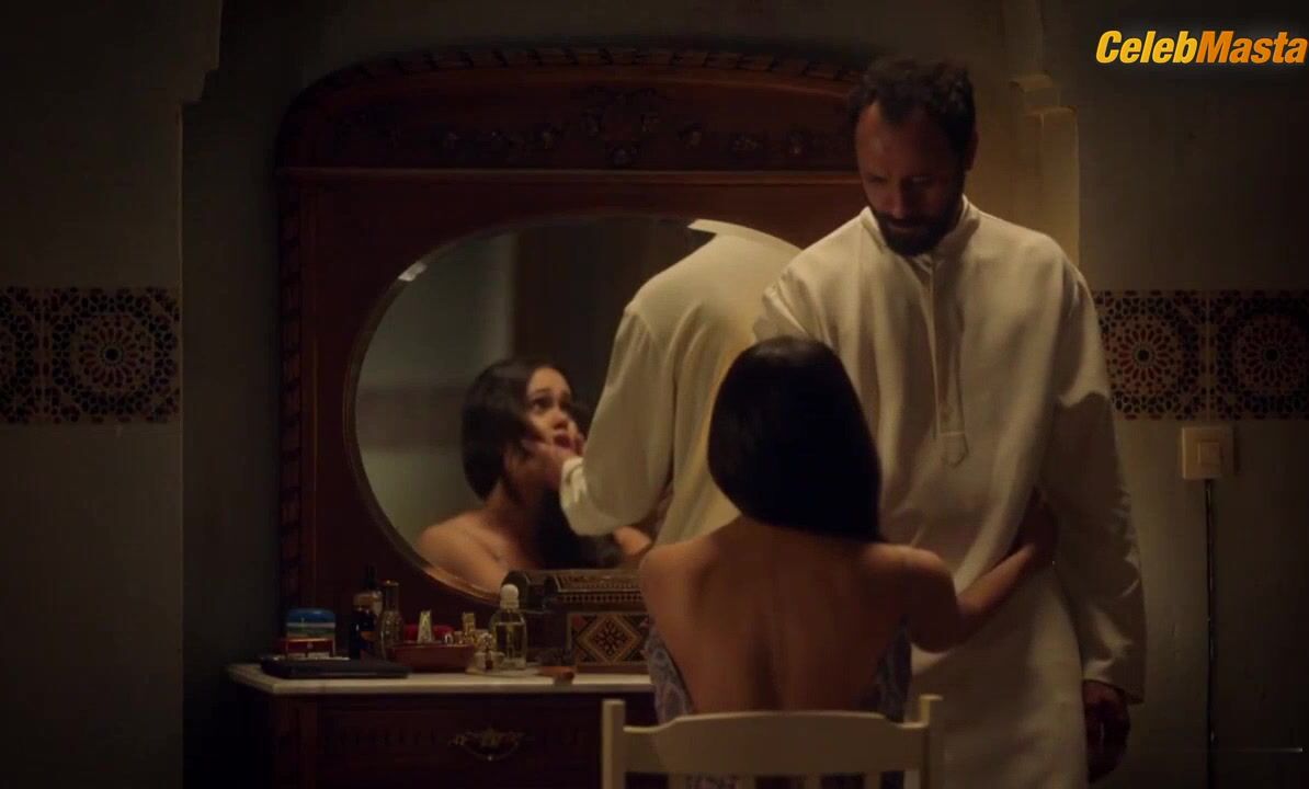 Dina Shihabi Booty Scene From Tom Clancy’s Jack Ryan - Photo 2 of 5 photo 1