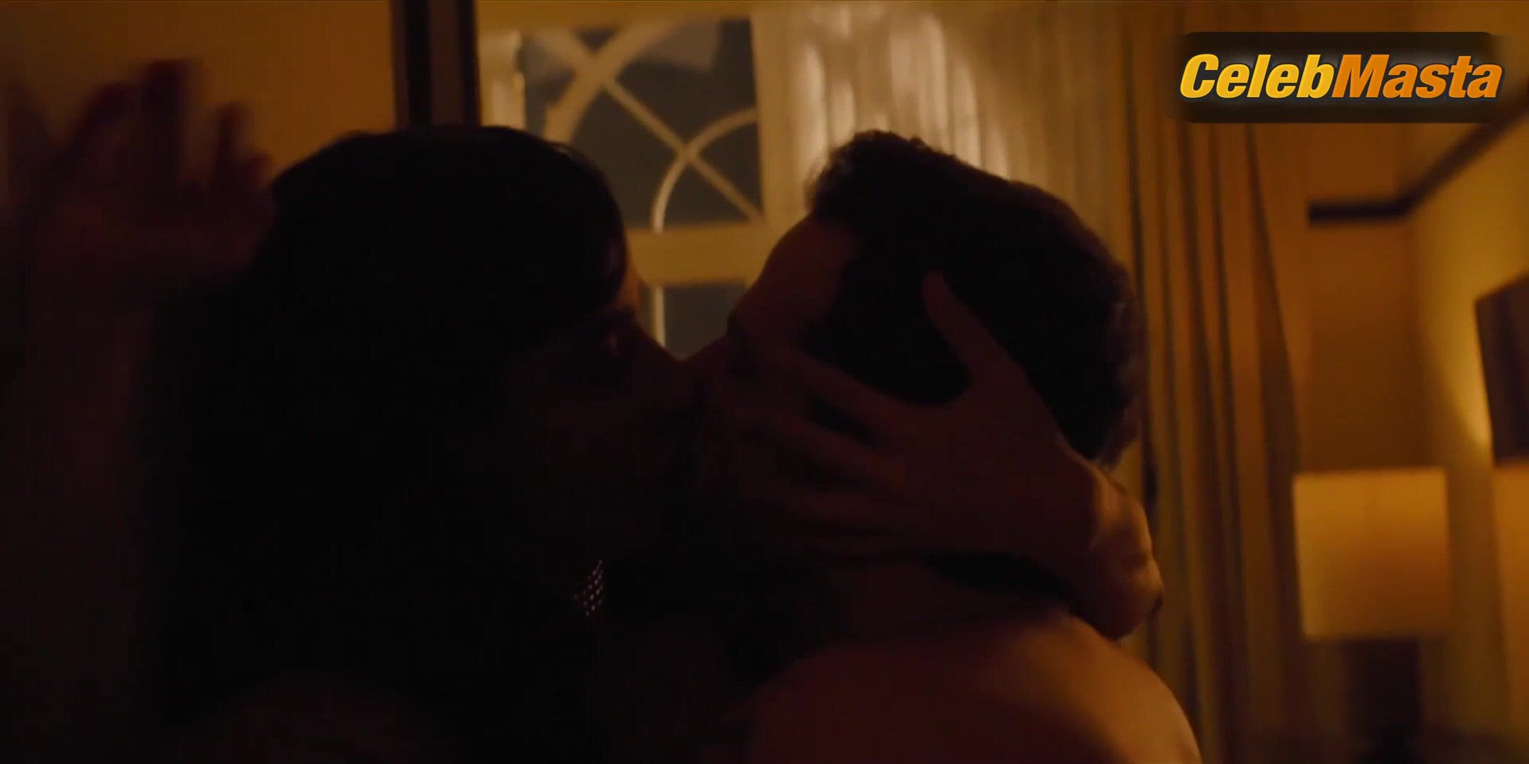 Esmeralda Pimentel ’s Booty, Thong Scene In Un Buen - Photo 2 of 5 photo 4