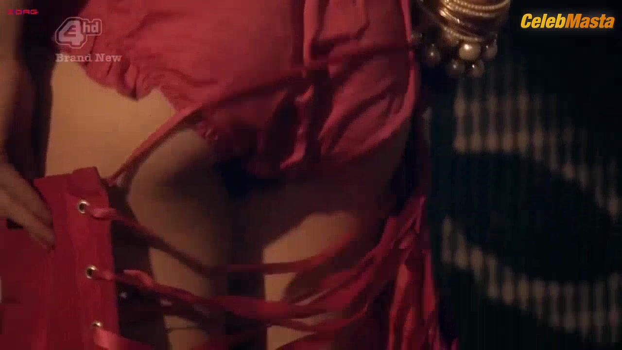 Freya Mavor ’s Ass And Tits Scene In Skins - Photo 2 of 5 photo 4