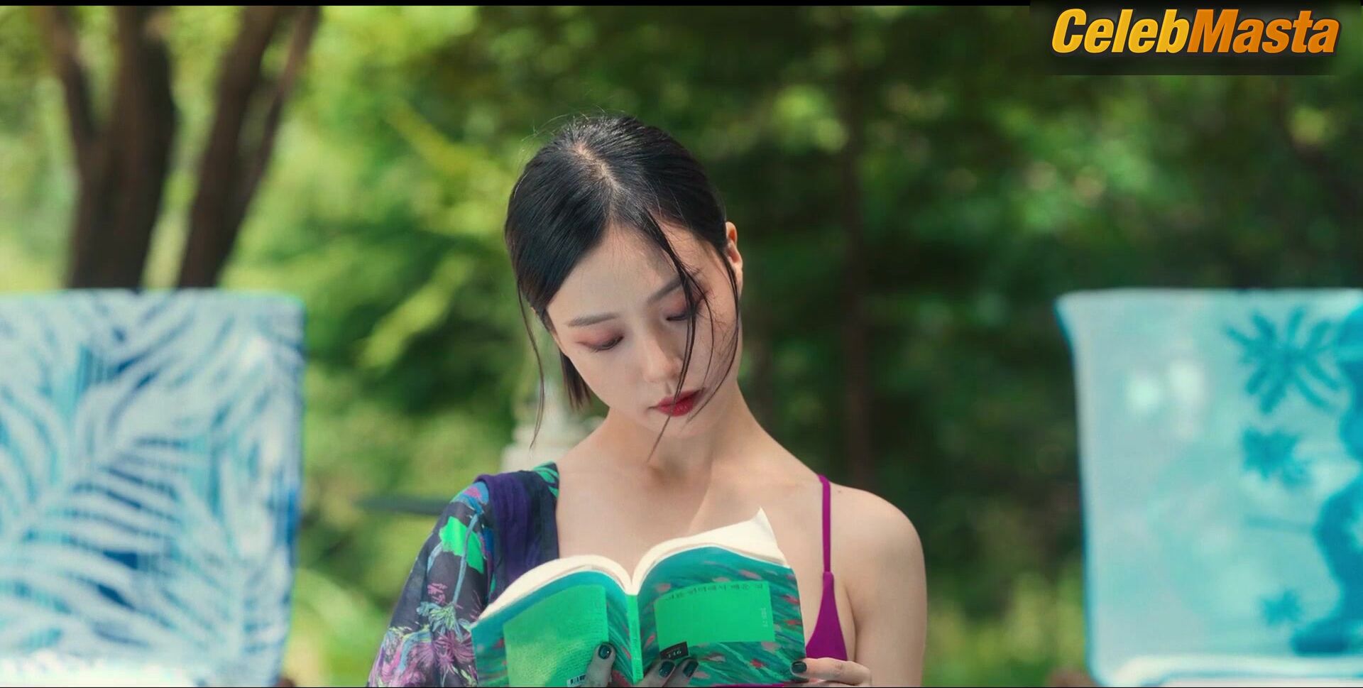 Go Min-si ’s Sexy Scene From The Frog - Photo 3 of 5 photo 2