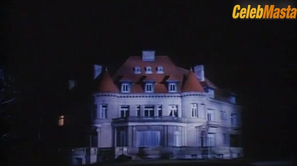 Sela Ward ’s Tits Scene From The Haunting Of - Photo 2 of 5 photo 1