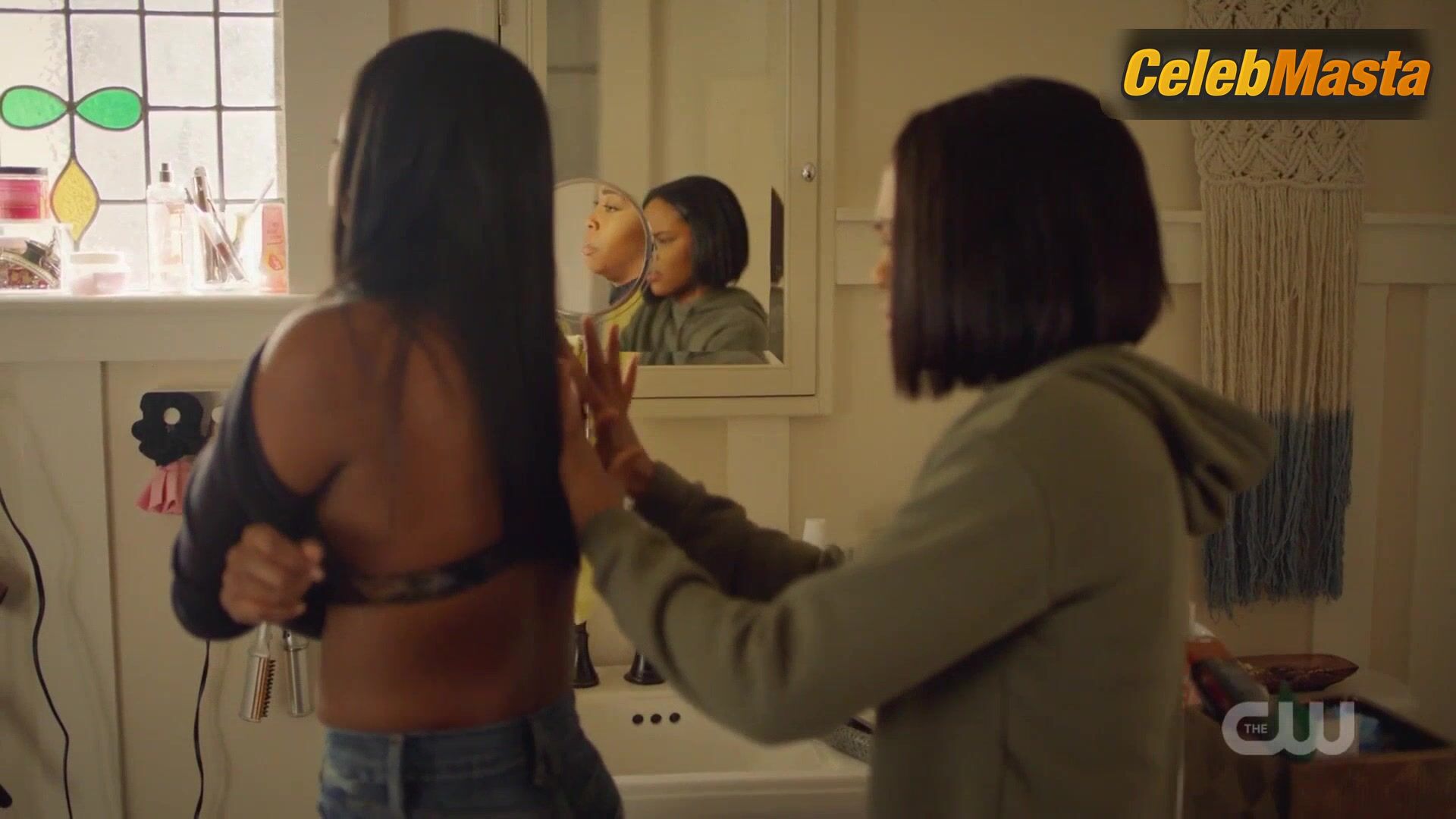 Nafessa Williams Underwear Scene From Black Lightning - Photo 1 of 5 photo 5