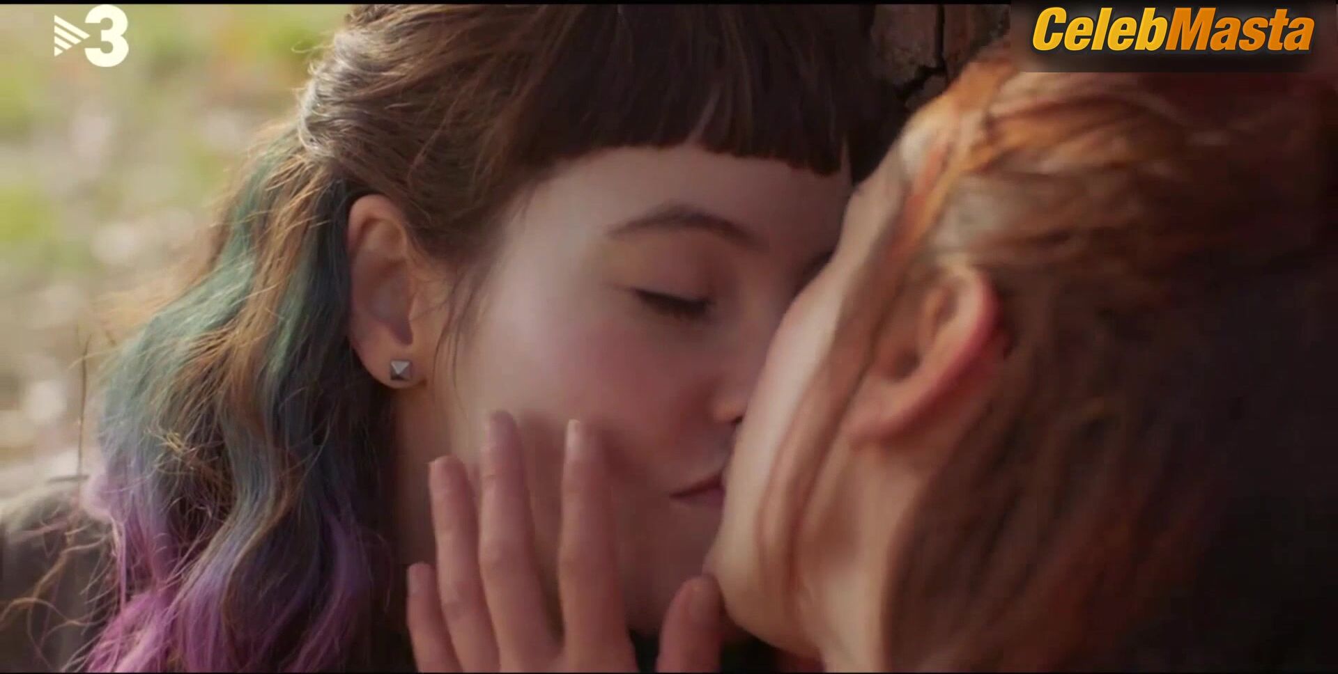 Asia Ortega And Mireia Oriol’s Lesbian Scene From - Photo 2 of 5