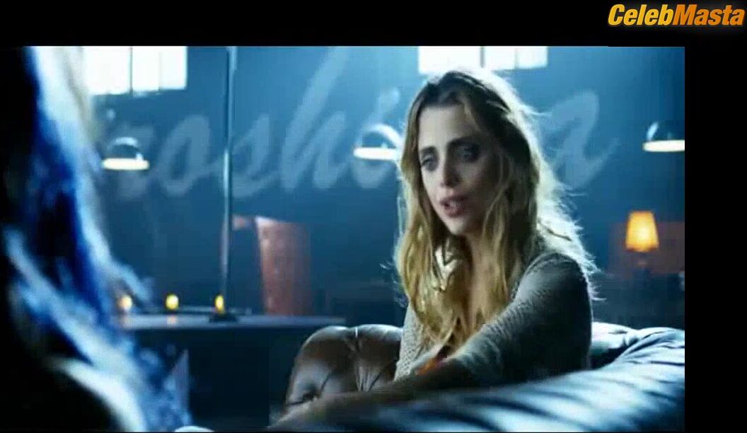 Macarena Gomez Tits Scene From Neon Flesh - Photo 2 of 5 photo 4