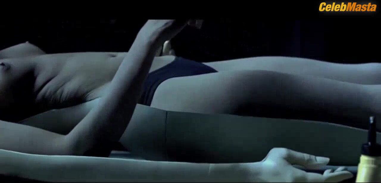 Macarena Gomez Tits And Underwear Scene From Contracuerpo - Photo 1 of 5 photo 5