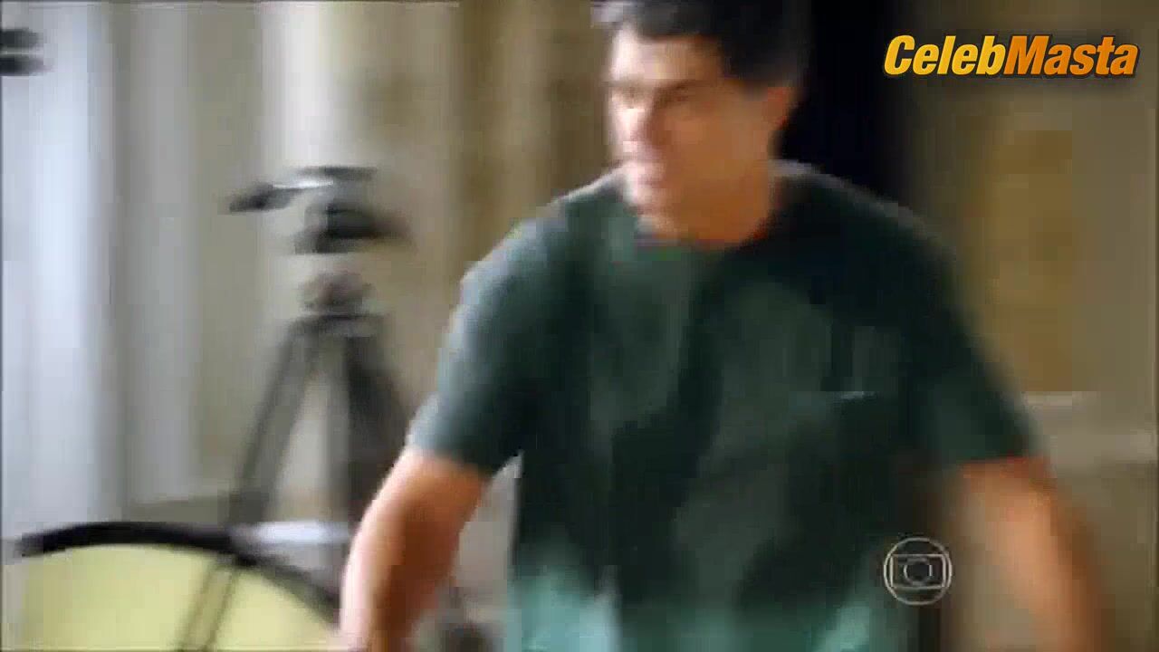 Deborah Secco Underwear Scene From Louco Por Elas - Photo 2 of 5 photo 5