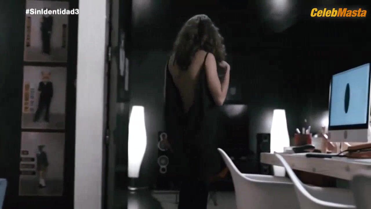 Veronica Sanchez ’s Booty, Boobs Scene In Sin Identidad - Photo 2 of 5 photo 1