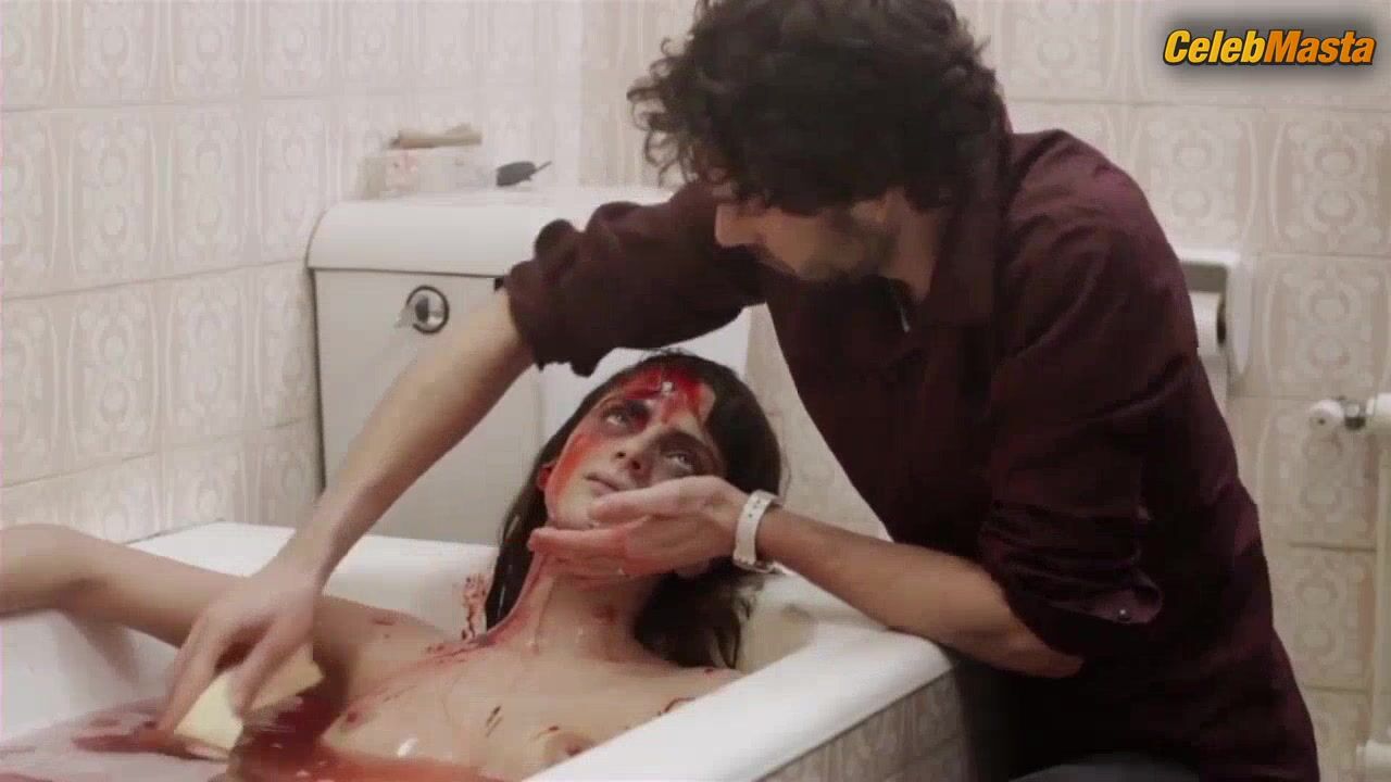 Macarena Gomez Tits Scene From Quedate Conmigo - Photo 2 of 5 photo 1