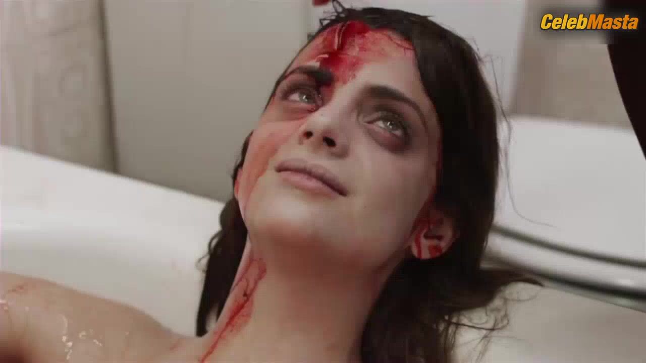 Macarena Gomez Tits Scene From Quedate Conmigo - Photo 2 of 5
