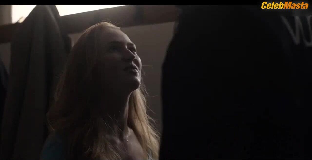 Gina Alice Stiebitz ’s Booty, Boobs Scene In Dark - Photo 2 of 5 photo 4