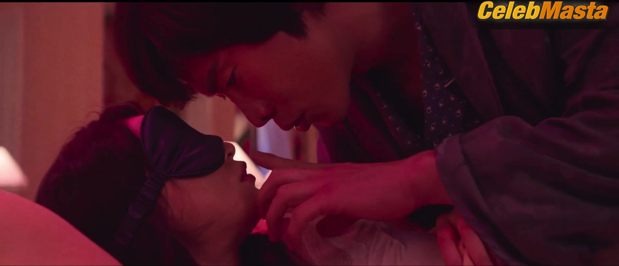 Bang Hyo-rin Lee Ha-nee And ’s Sexy Scene From Aema - Photo 4 of 5 photo 1