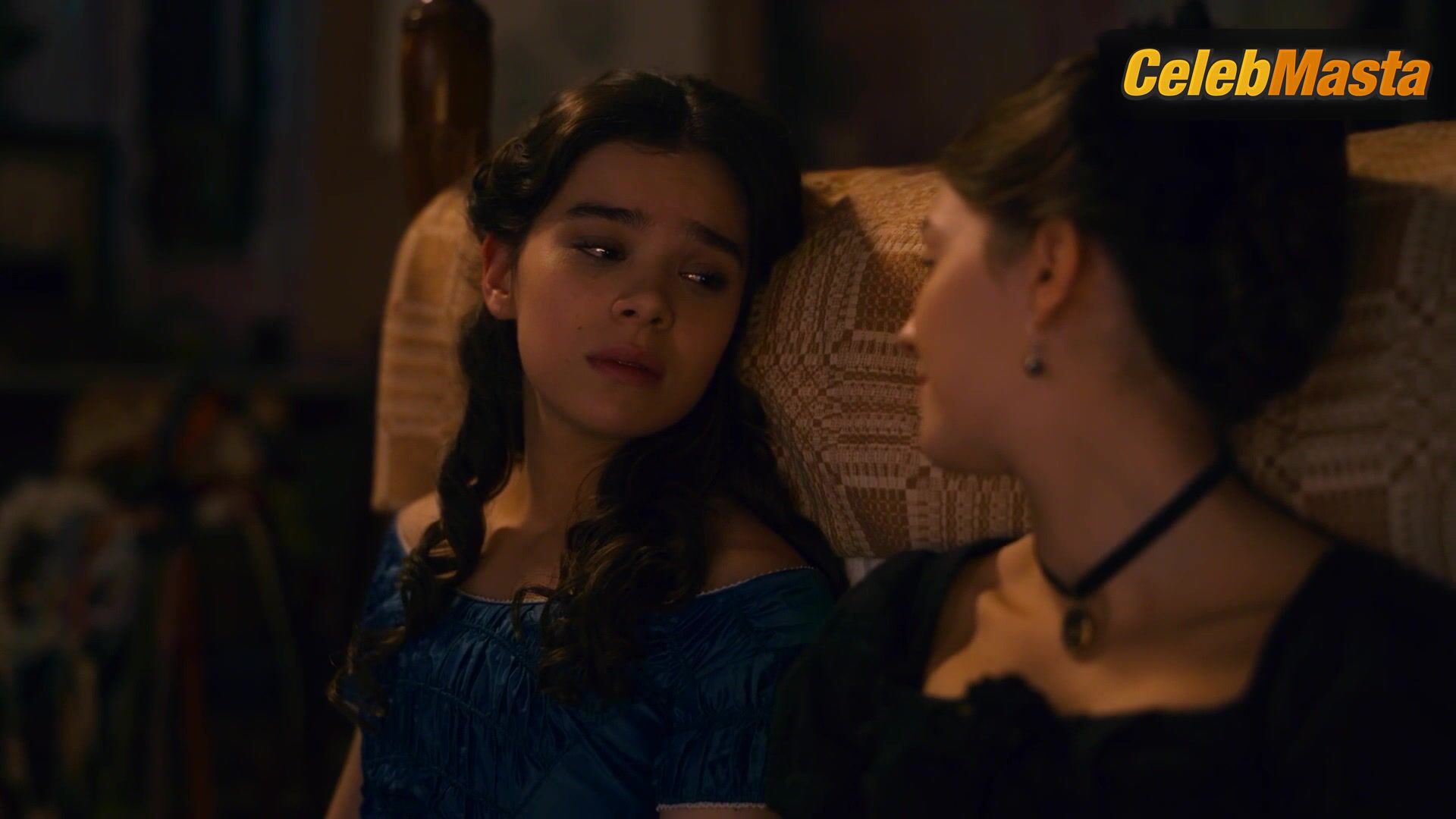 Ella Hunt Hailee Steinfeld And ’s Lesbian Scene - Photo 2 of 5 photo 4