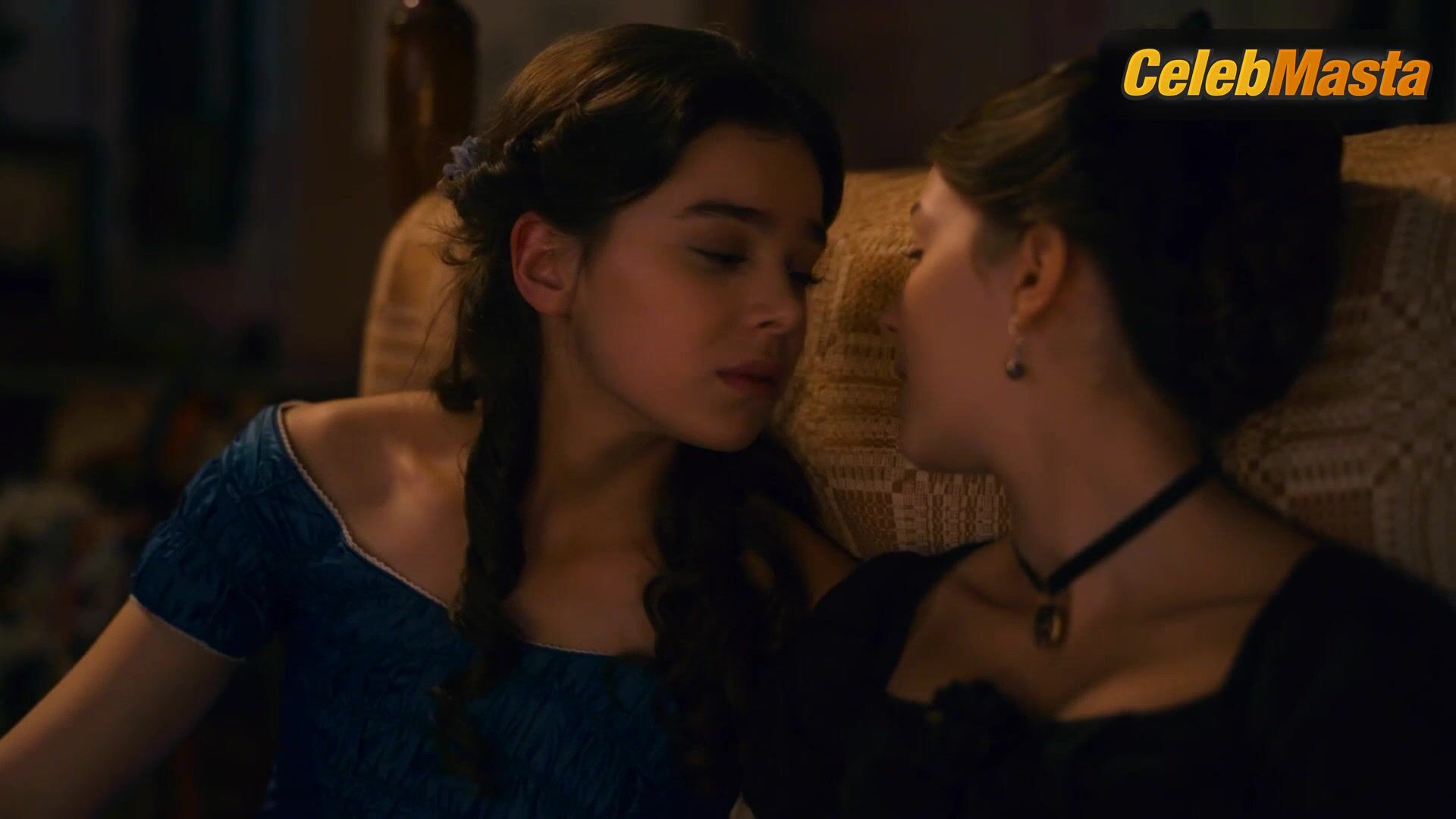 Ella Hunt Hailee Steinfeld And ’s Lesbian Scene - Photo 2 of 5 photo 5