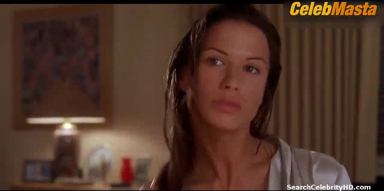 Rhona Mitra ’s Boobs Scene In Hollow Man - Photo 1 of 5 photo 2