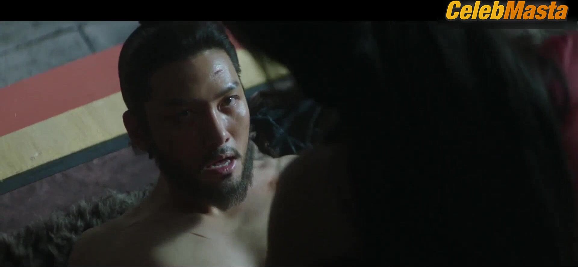 Jeon Jong-seo ’s Tits Scene From Queen Woo - Photo 3 of 5 photo 1