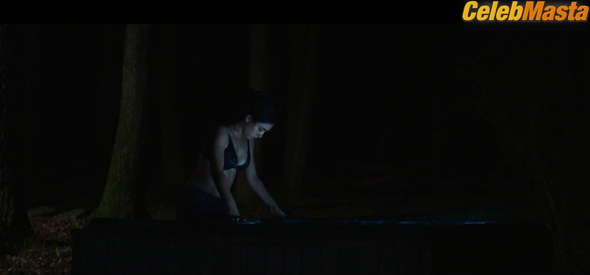 Hafsia Herzi And Lucy Walters Swimsuit Scene In This - Photo 5 of 5 photo 1