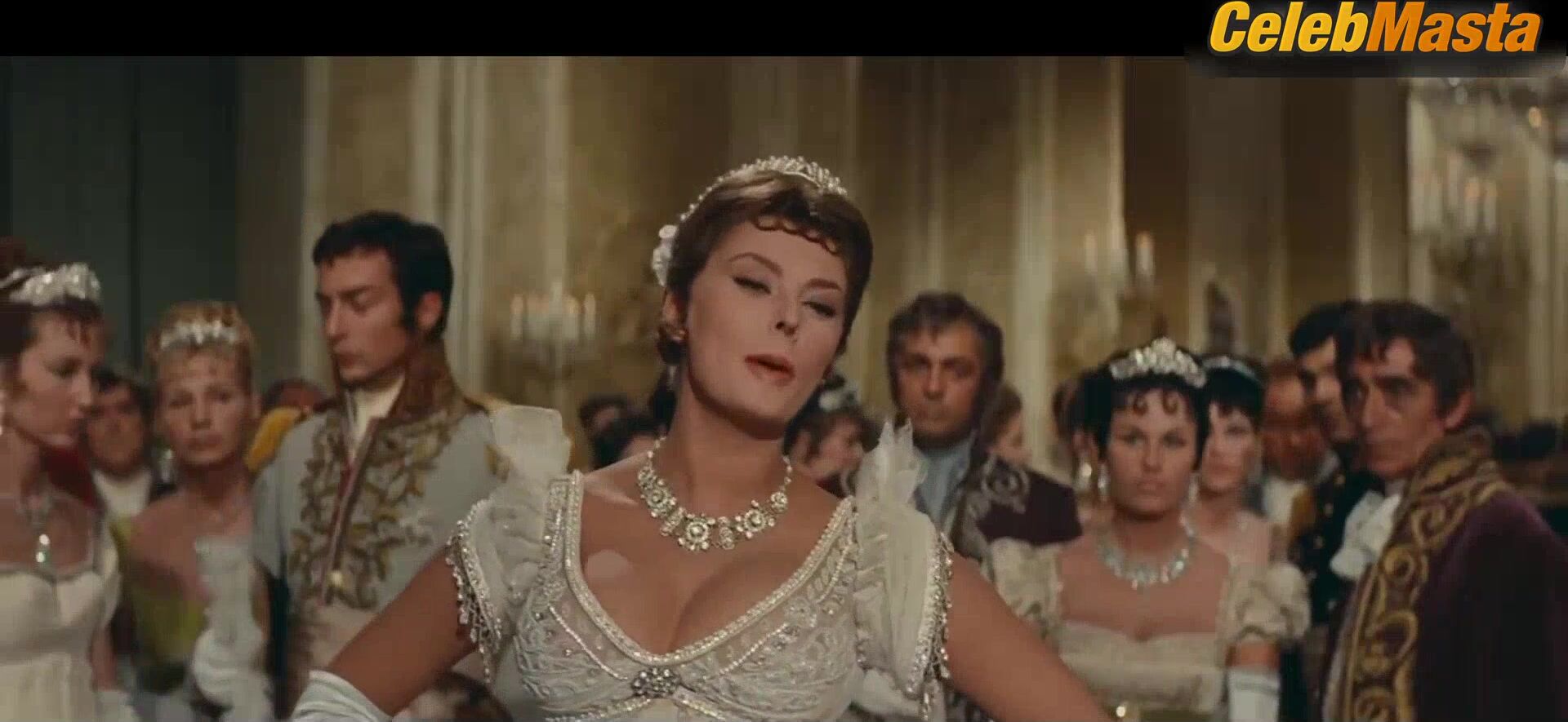 Sophia Loren Tits Scene From Madame Sans-gene - Photo 3 of 5 photo 5