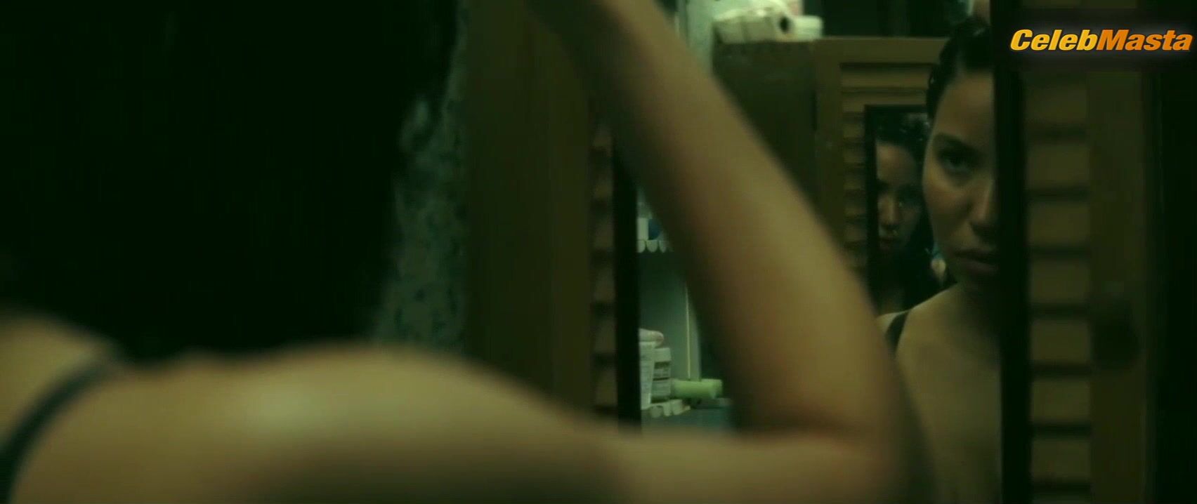 Jurnee Smollett-bell ’s Steamy Scene In Smoke - Photo 2 of 5 photo 4