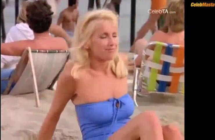 Suzanne Somers Tits Scene From Zuma Beach - Photo 3 of 5 photo 1