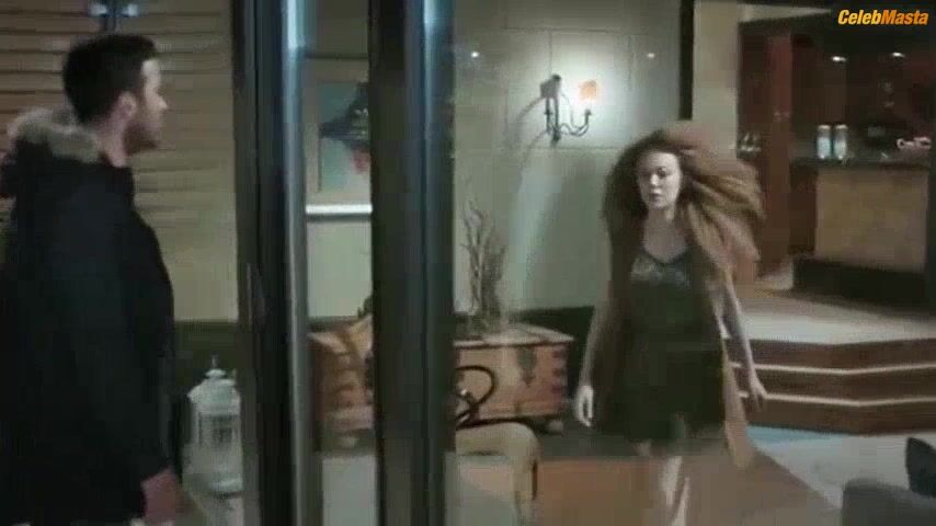 Elcin Sangu Sex Scene From Kiralik Ask - Photo 1 of 5 photo 2