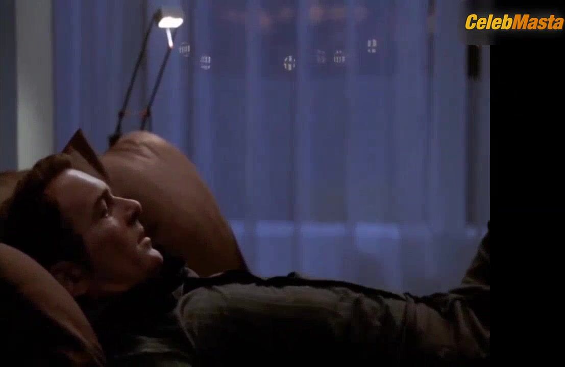 Rhona Mitra ’s Hot Scene In Nip/tuck - Photo 2 of 5 photo 1