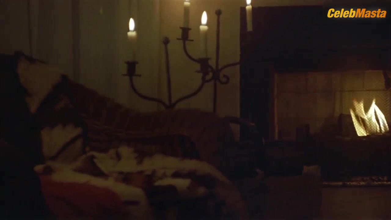 Linda Fiorentino Flaunts Ass, Tits Scene In Beyond The Law - Photo 1 of 5 photo 4