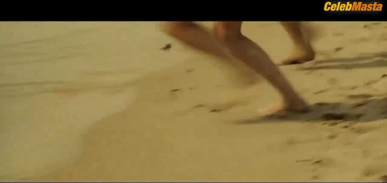 Irene Arcos Veronica Sanchez And Bare Tits Scene In El - Photo 1 of 5 photo 2