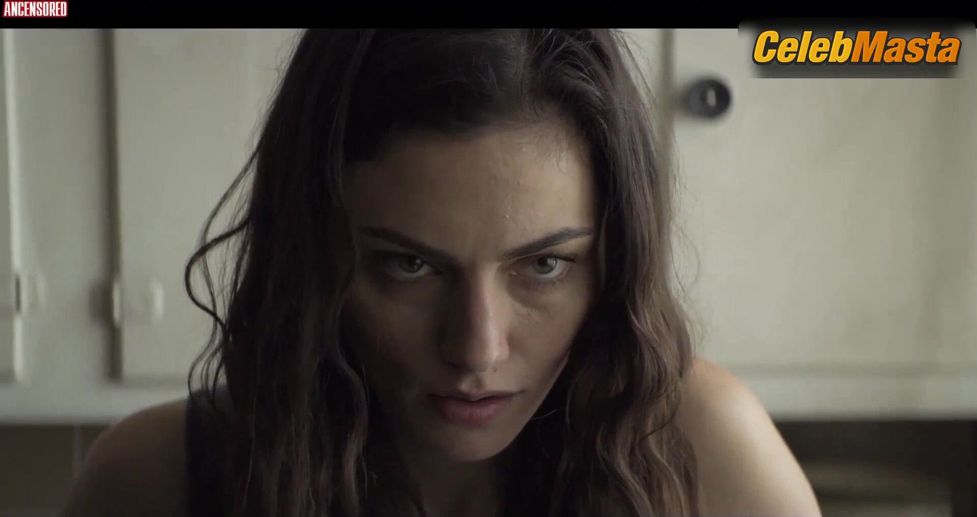Phoebe Tonkin Sizzling Scene In H2o Just Add Water - Photo 1 of 5 photo 4