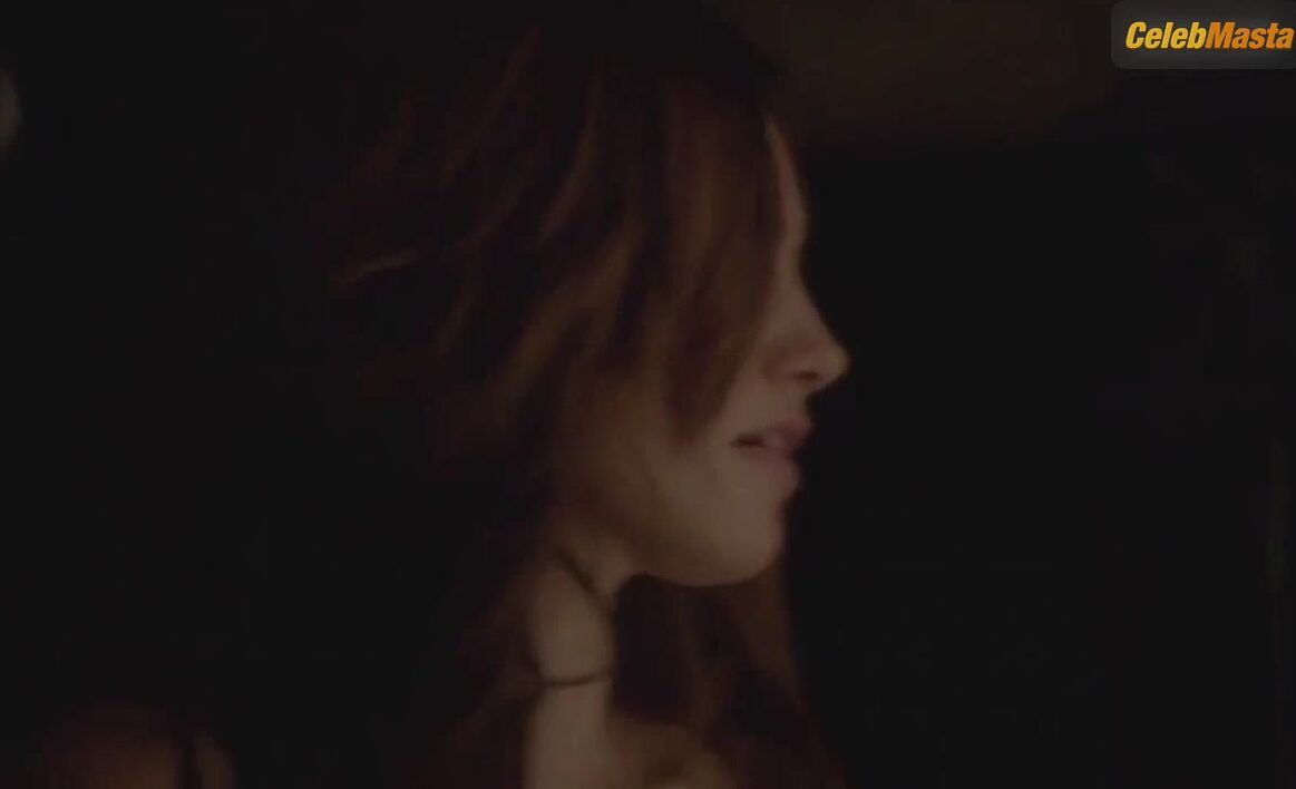 Phoebe Tonkin Tempting Scene In H2o Just Add Water - Photo 1 of 5 photo 2